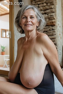 Agatha Collins on CurveFanz