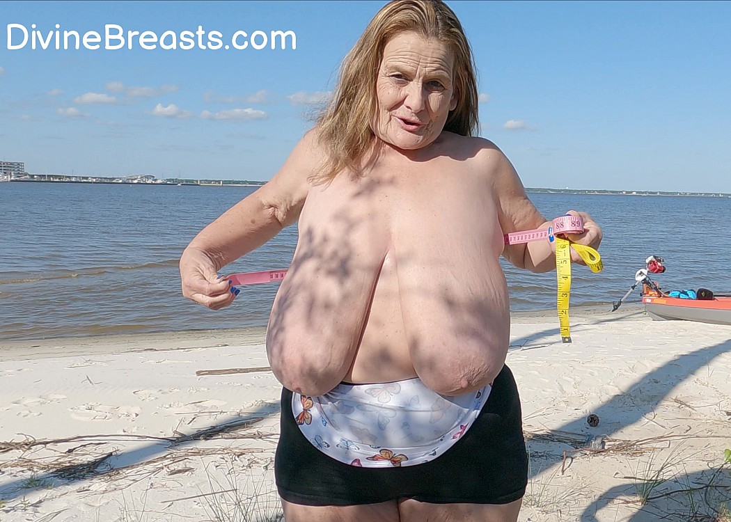 Sarah Full Body Measurements - Sarah - Divine Breasts video on CurveFanz